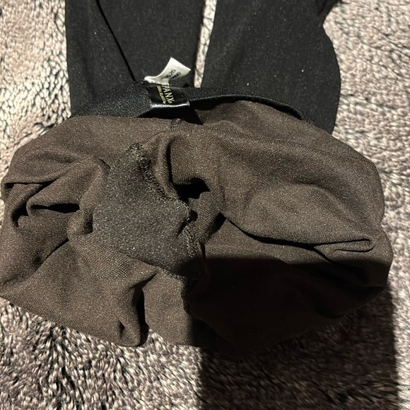 SPANX Tight-End High Waisted Black Tights Sz A - Picture 6 of 9